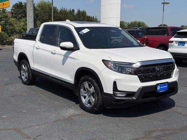 Platinum White Pearl 2025 Honda Ridgeline Pickup Truck All-Wheel Drive 9-Speed Automatic