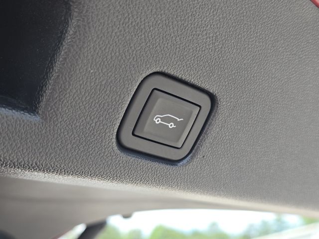 2024 GMC Acadia Elevation:C02702