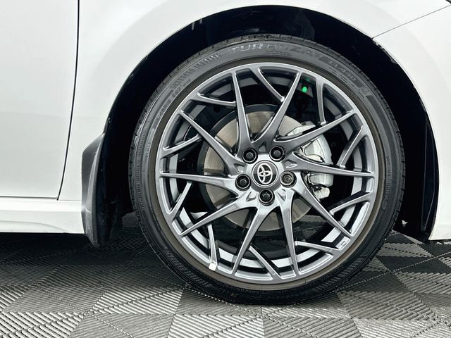 2025 Toyota Camry SE - Photo 7