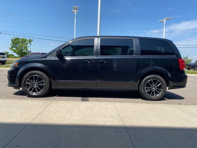 2019 Dodge Grand Caravan GT - Onyx Black exterior view 9