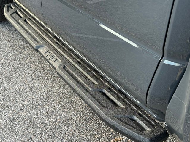 2025 Toyota Tacoma TRD Off Road - Photo 7