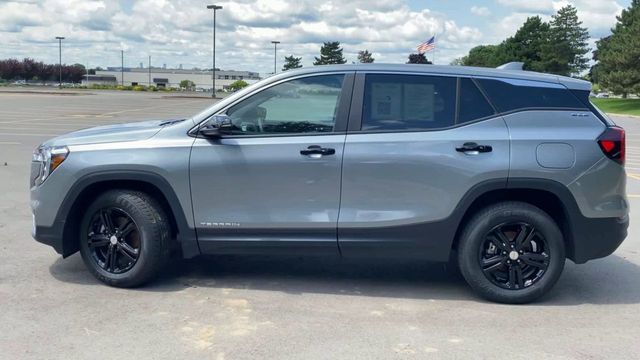 2023 GMC Terrain SLE 5