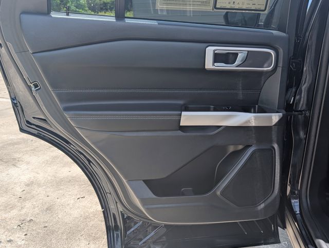 2022 Ford Explorer XLT Black at Community Kia