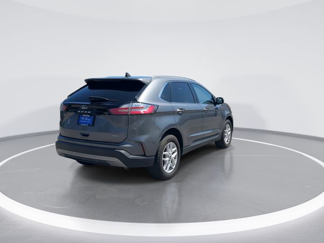 Used 2022 Gray Ford SEL image 7