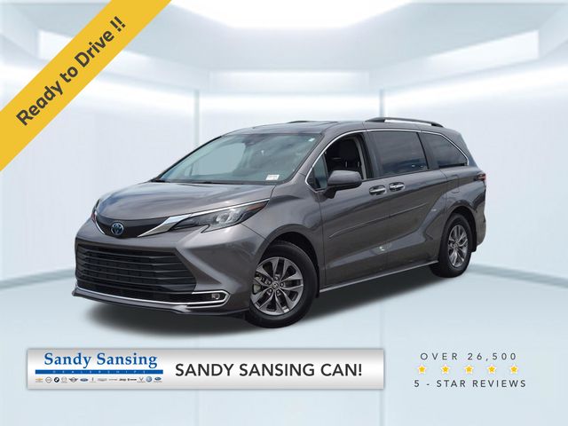2024 Toyota Sienna XLE 7-Passenger FWD