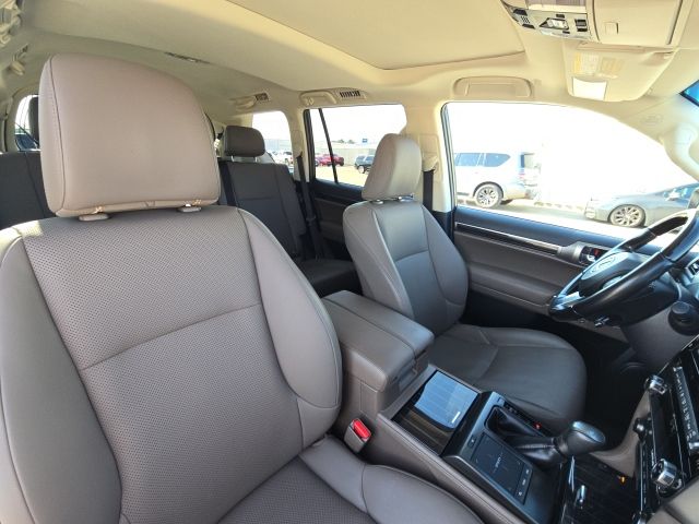 2022 Lexus GX 460:B02072