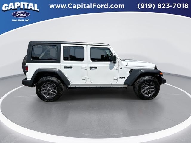 Used 2024 White Jeep Sport S image 9