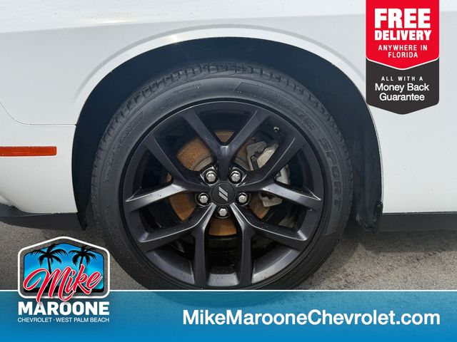 White Knuckle Clearcoat 2023 Dodge Challenger Coupe Rear-Wheel Drive 8-Speed Automatic