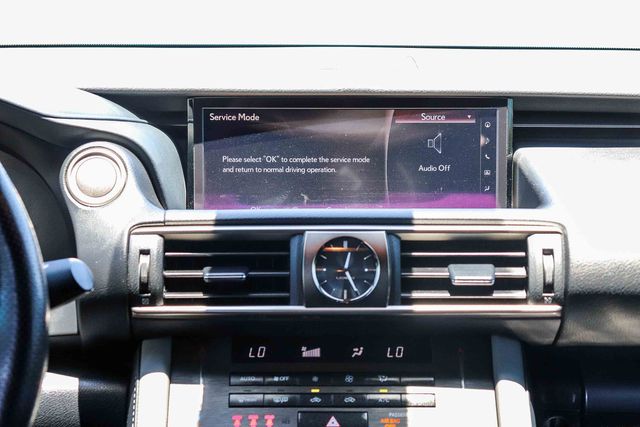 Used 2020 White Lexus 300 image 16