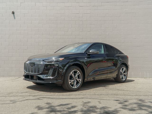 2027 Audi Q6 e-tron Premium