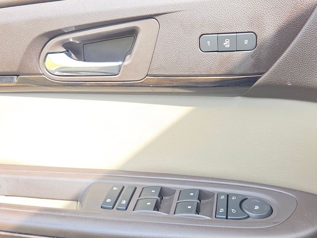 Used 2016 Black GMC Denali image 27