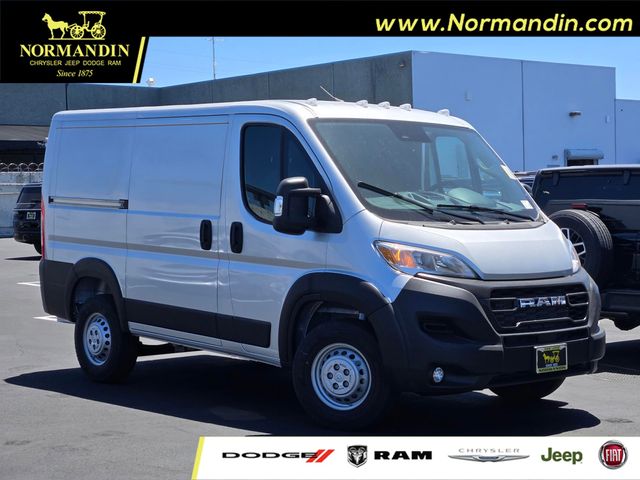 Bright Silver Clearcoat Metallic 2026 RAM ProMaster Van Front-Wheel Drive 9-Speed Automatic