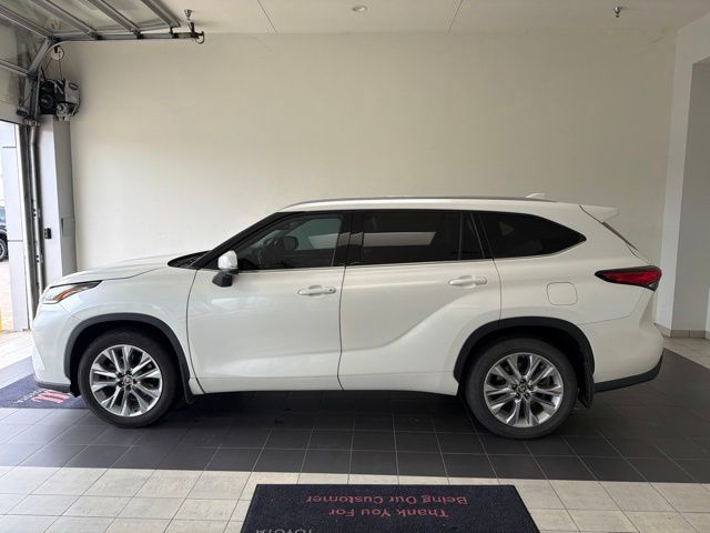2021 Toyota Highlander Limited White at Bayway Cadillac Southwest