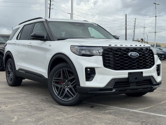 New 2026 White Ford ST-Line image 2