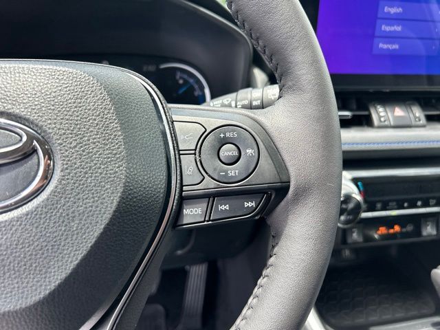 2025 Toyota RAV4 XSE - Photo 22