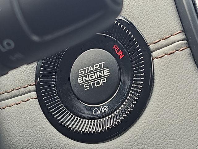 Used 2022 Blue Jeep Limited image 18