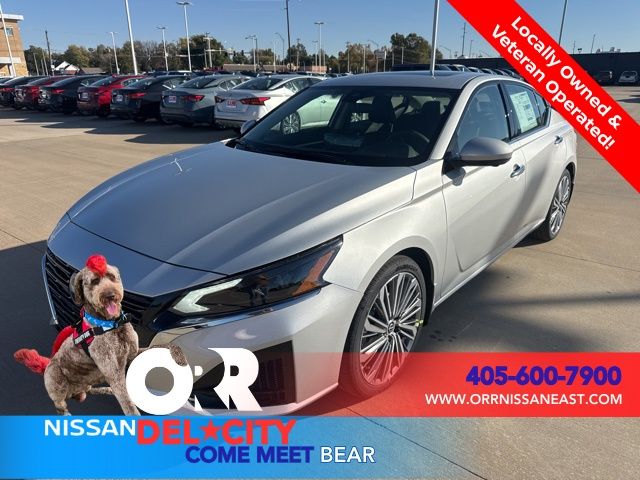 Brilliant Silver Metallic 2025 Nissan Altima Sedan Front-Wheel Drive Continuously Variable Transmission