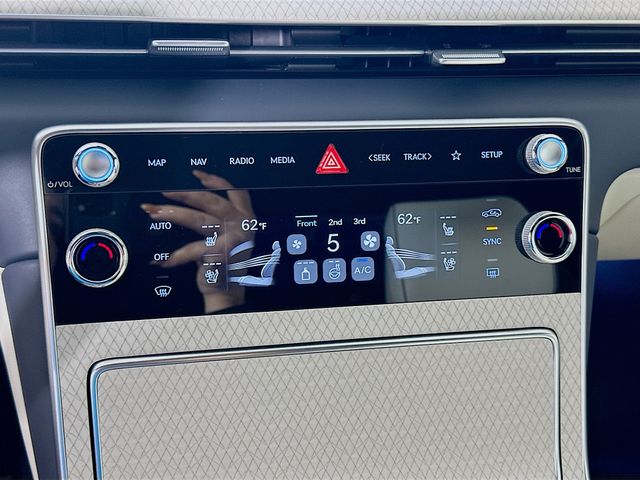 Thumbnail: 2026 Genesis GV80 - 14