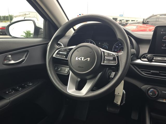 2023 Kia Forte LXS:168586A
