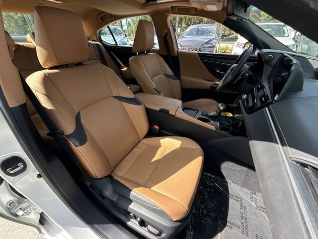 Used 2023 Lexus ES Sedan