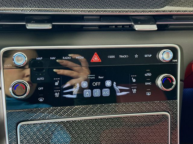 Thumbnail: 2026 Genesis GV80 - 14