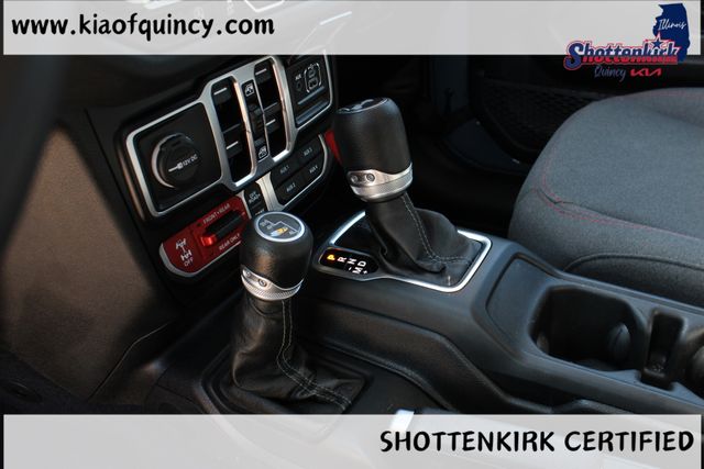 Used 2025 Jeep Wrangler SUV
