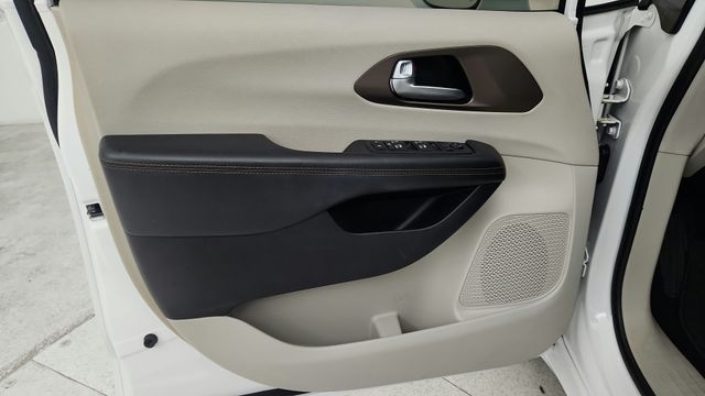 2017 Chrysler Pacifica Touring L Plus White at Parkway Family Mazda