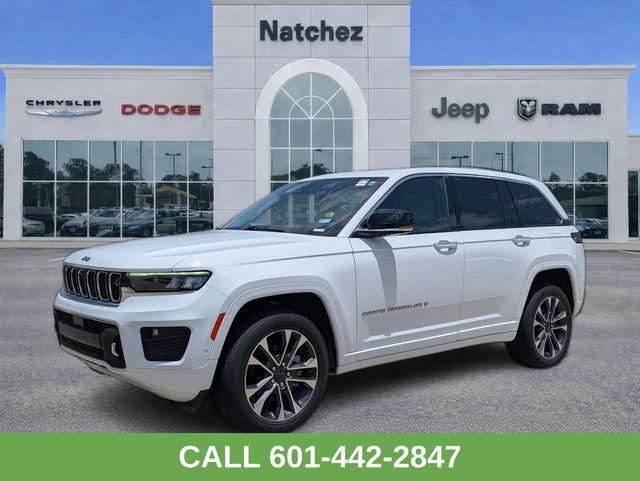 Bright White Clearcoat 2023 Jeep Grand Cherokee SUV / Crossover 4X2 8-Speed Automatic