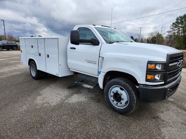 New 2024 Chevrolet Silverado 6500 - photo 2