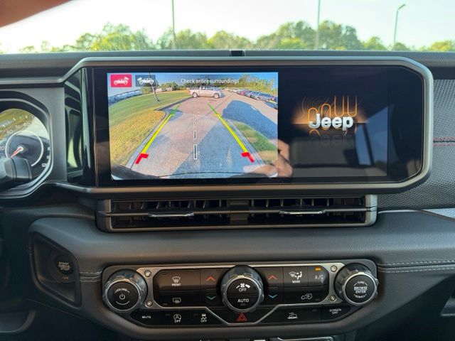 Used 2024 Jeep Wrangler SUV