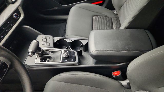 2023 Kia Sportage LX - 11