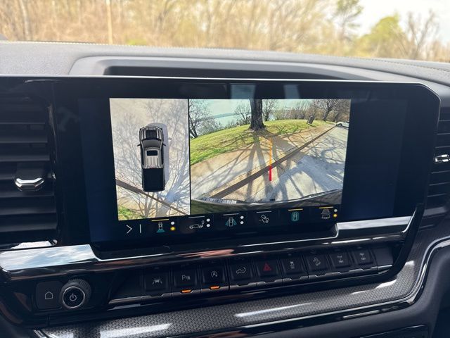 Used 2022 Black Chevrolet ZR2 image 20