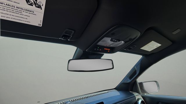Used 2024 Gray Chevrolet Z71 image 26