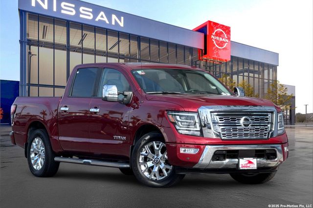 2021 Nissan Titan SL 4X2 Crew Cab's photo