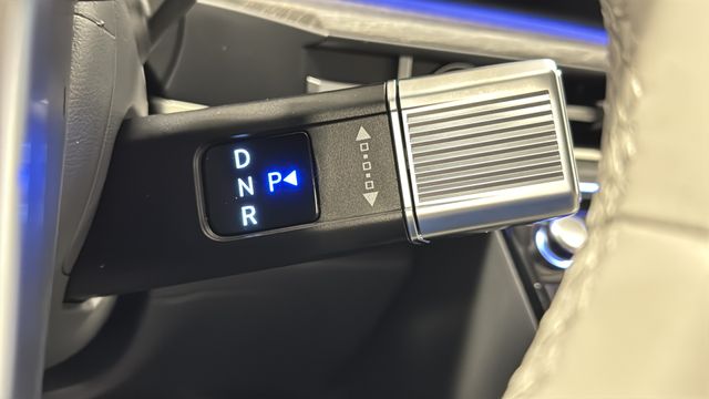 Used 2026 Atlantis Blue Hyundai Limited image 19