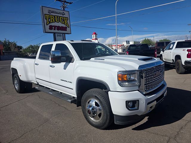 Summit White 2019 GMC Sierra 3500HD Denali Crew Cab LB DRW 4WD Pickup Truck Four-Wheel Drive 6-Speed Automatic
