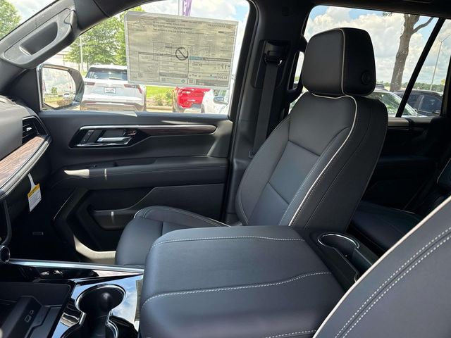 New 2026 Black Chevrolet Premier image 18