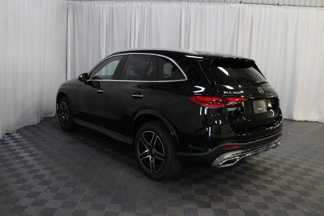 New 2026 Black Mercedes-Benz GLC 300 image 4