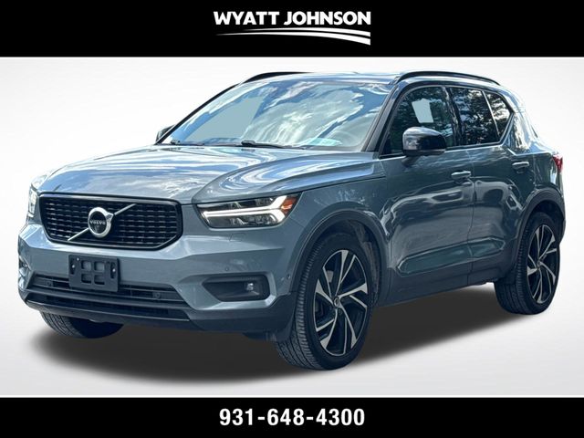 2020 Volvo XC40 T5 R-Design AWD    