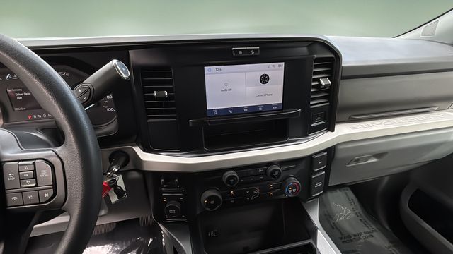 Used 2025 White Ford XLT image 25