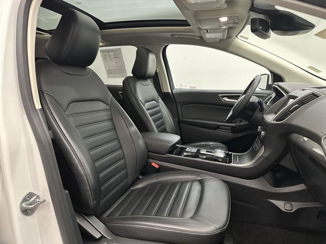 Used 2020 White Ford SEL image 29