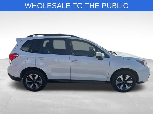 Crystal White Pearl 2018 Subaru Forester 2.5i Premium SUV / Crossover All-Wheel Drive Continuously Variable Transmission