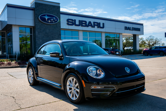 2018 Volkswagen Beetle 2.0T SE Hatchback FWD