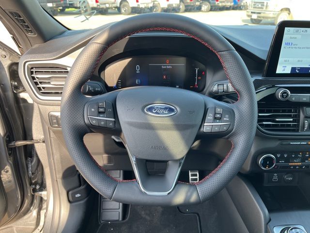 2024 Ford Escape ST-Line 22