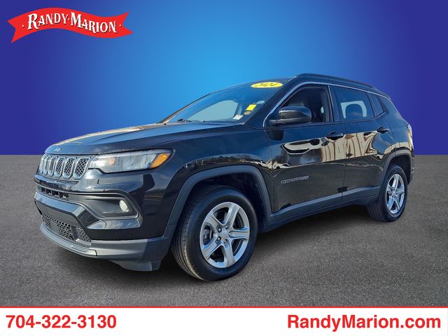 Diamond Black Crystal Pearlcoat 2024 Jeep Compass Latitude 4WD SUV / Crossover Four-Wheel Drive 8-Speed Automatic