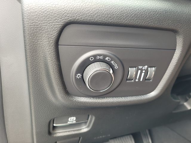 New 2025 Silver Jeep Altitude X image 24