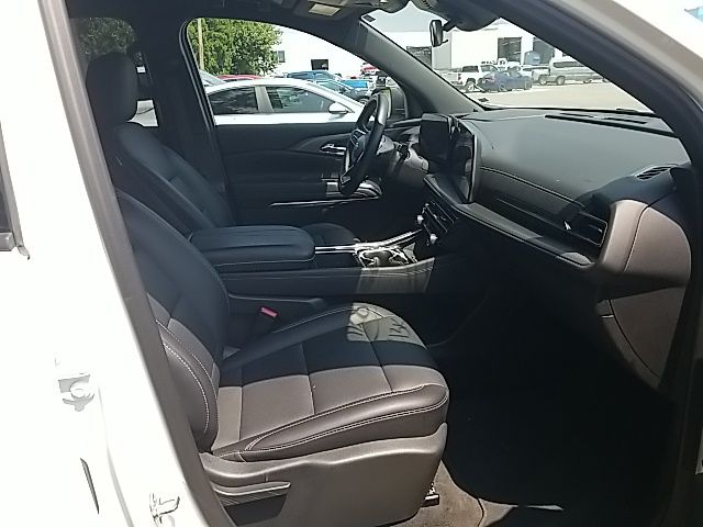 Used 2025 Chevrolet Traverse SUV