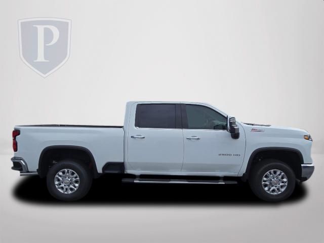 2025 Chevrolet Silverado 2500HD LTZ 10