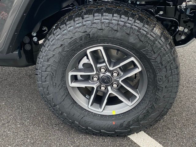 new 2026 Jeep Gladiator car, priced at $49,697