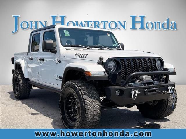 2022 Jeep Gladiator Willys Crew Cab 4WD